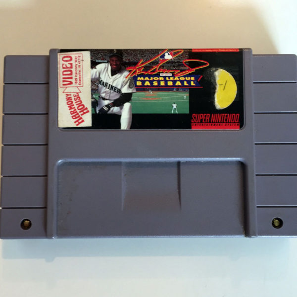 Ken Griffey Jr. Presents Major League Baseball SNES [NTSC US]