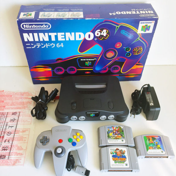 N64 Console Boxed CIB with x3 Games Bundle Nintendo [Japan Import]