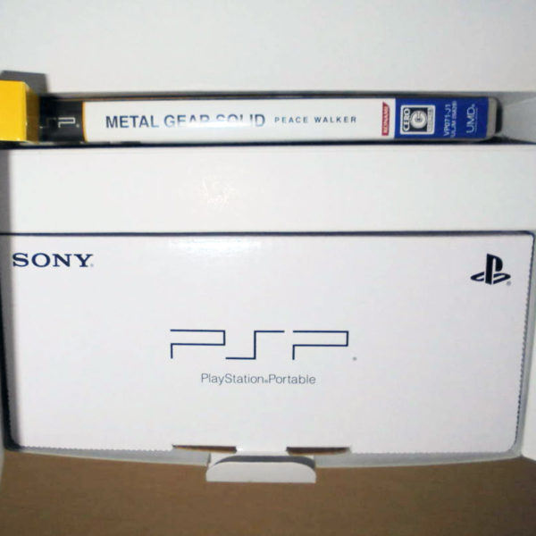 Metal Gear Solid: Peace Walker Premium Package PSP [Japan Import] - Image 4