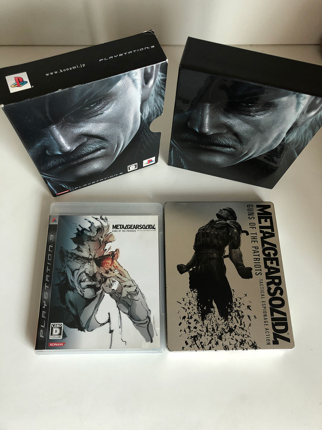 Metal Gear Solid 4: Guns of the Patriots [Premium Pack]